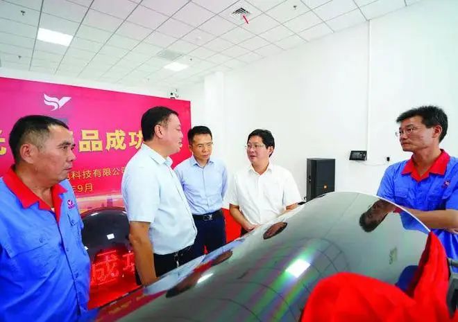 熱烈祝賀純水一號客戶皖維集團年產700萬平方米偏光片項目產品順利下線